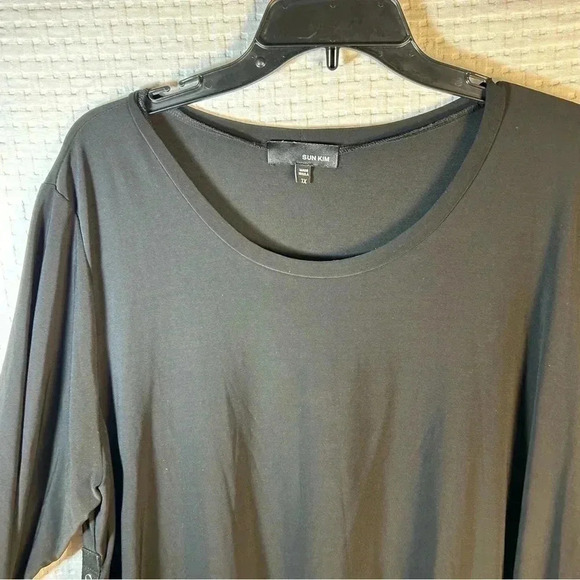 Sun Kim Plus Size 1X Tunic Top Lagenlook Art Side Snap Details Stretchy Black - Picture 5 of 8
